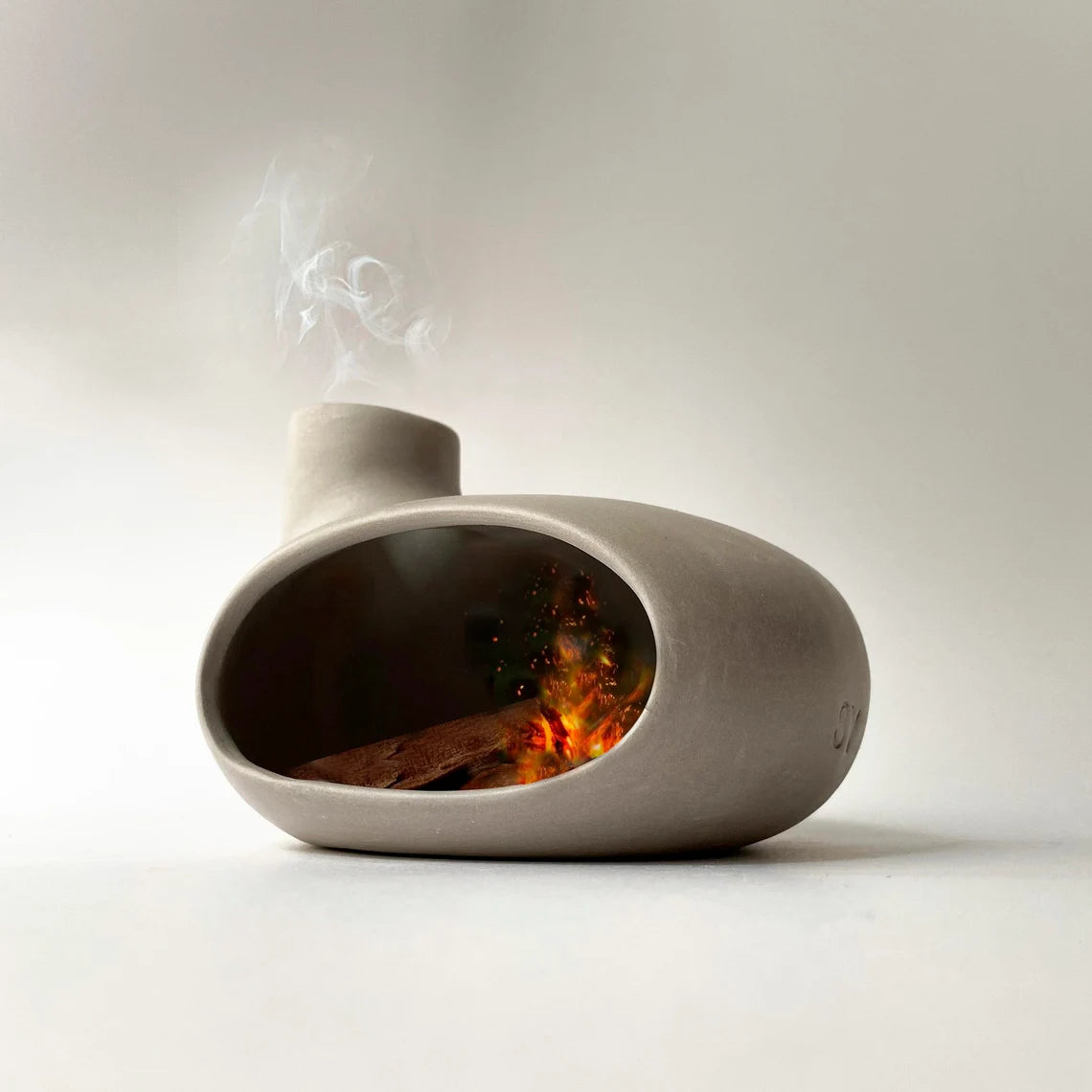 Handmade Ceramic Palo Santo & Incense Burner – Anthracite Chimney Style