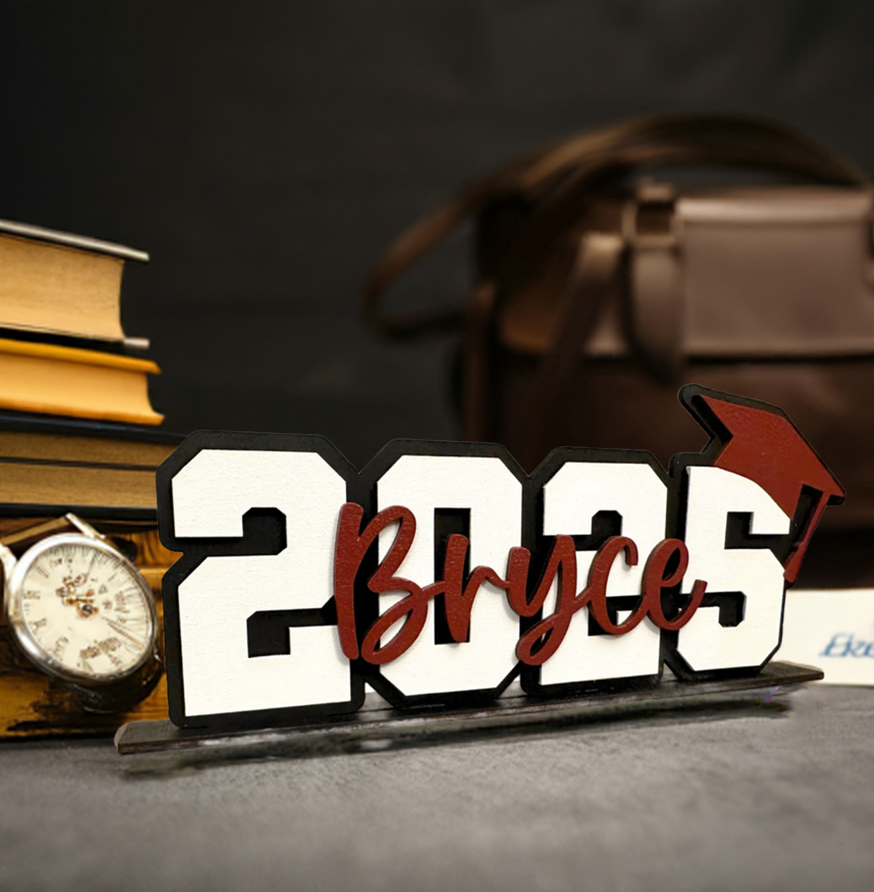 Personalized 2025 Wooden Graduation Sign – Custom Party Decor 🎓