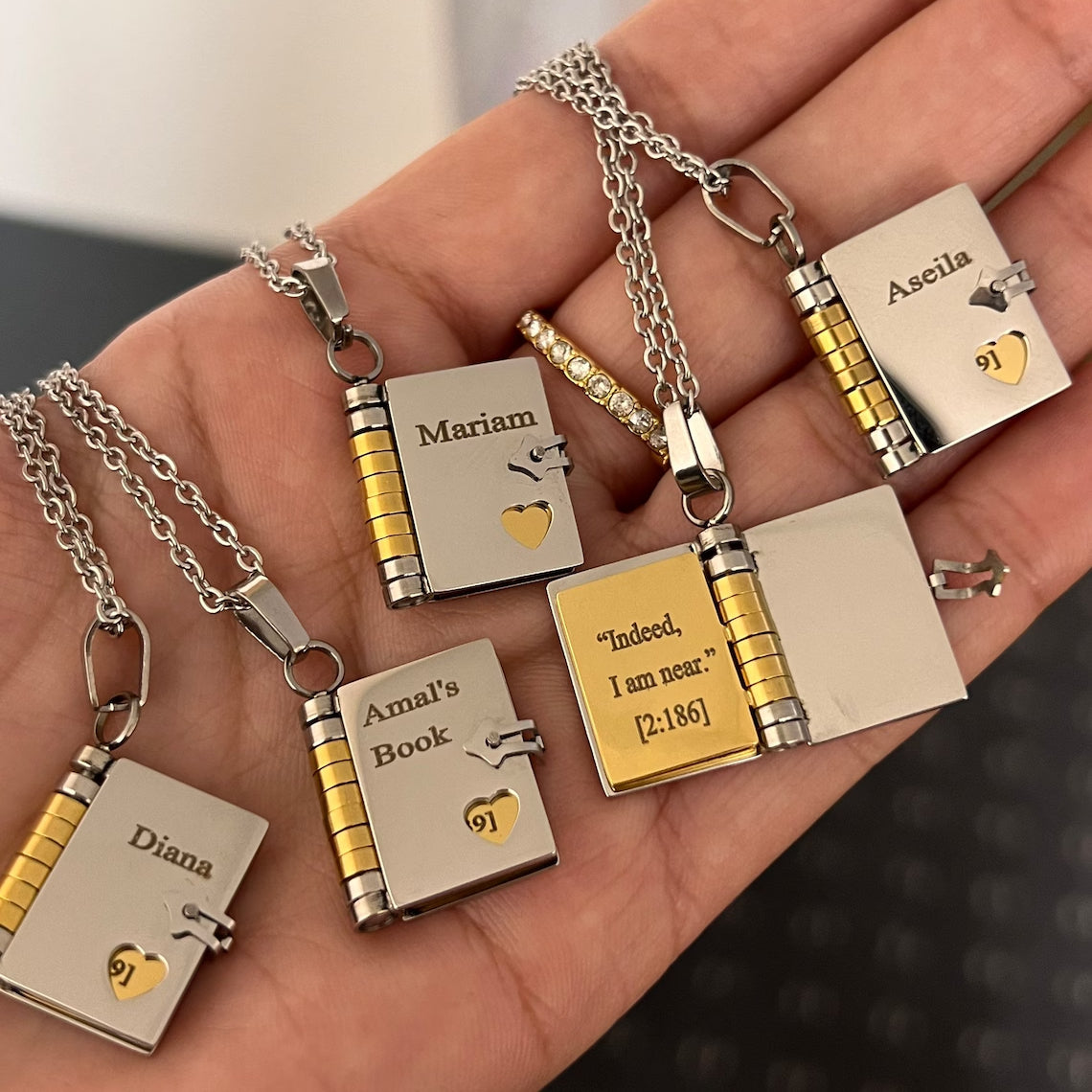 My Little Star Daughter Book Necklace – Gift from Mom & Dad