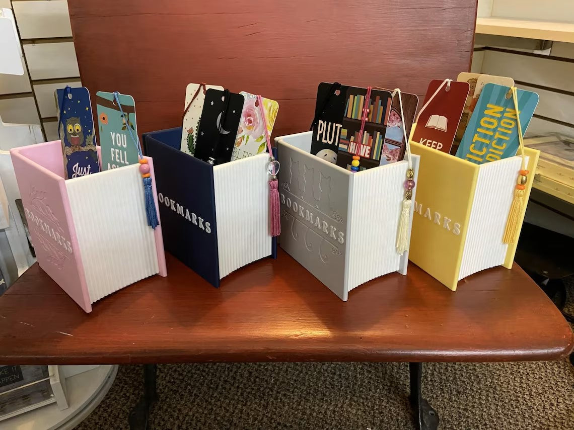 3D-Printed Bookmark Display Shelf – Unique Holder for Book Lovers