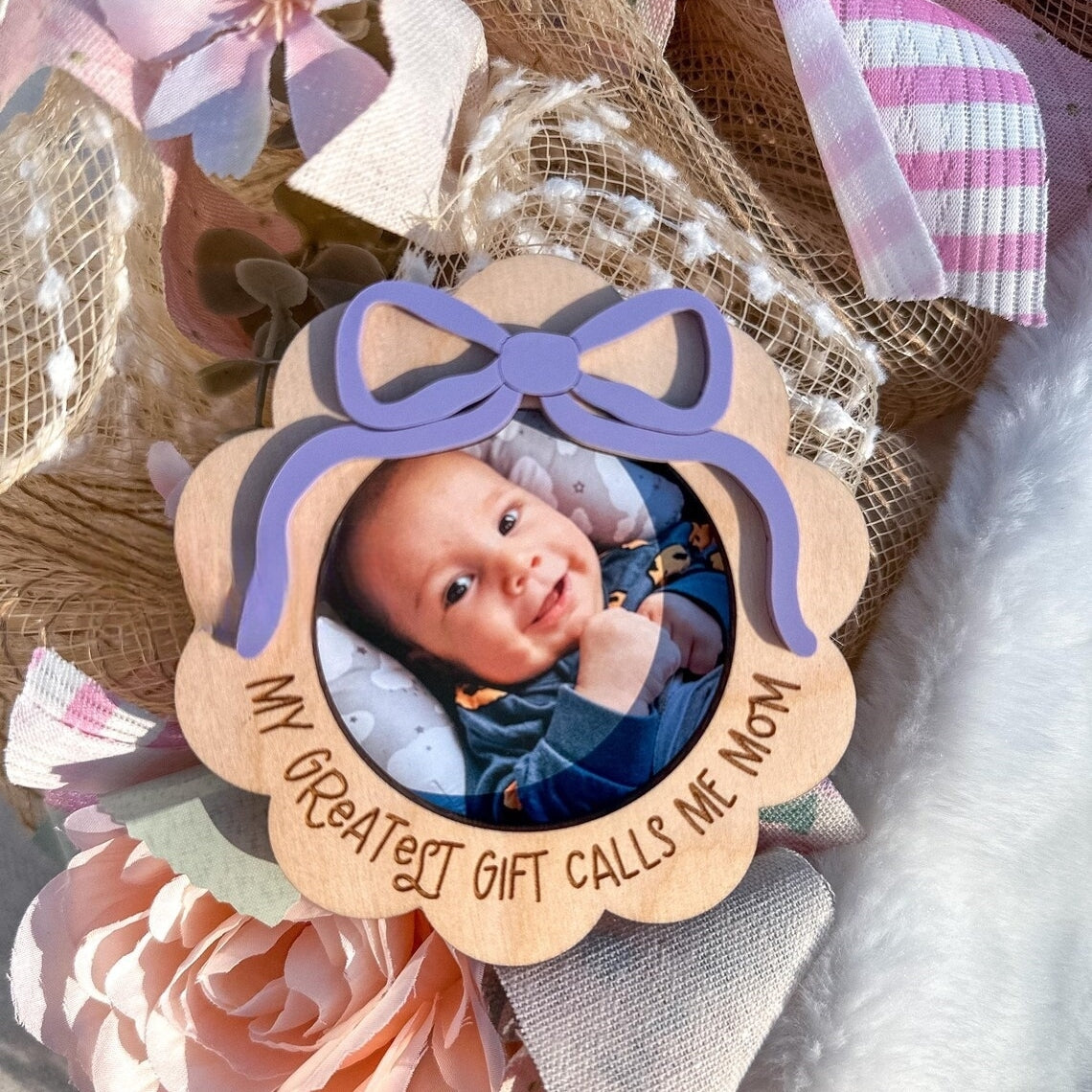 Personalized Mother’s Day Scallop Fridge Magnet Photo Frame – Custom Name Gift