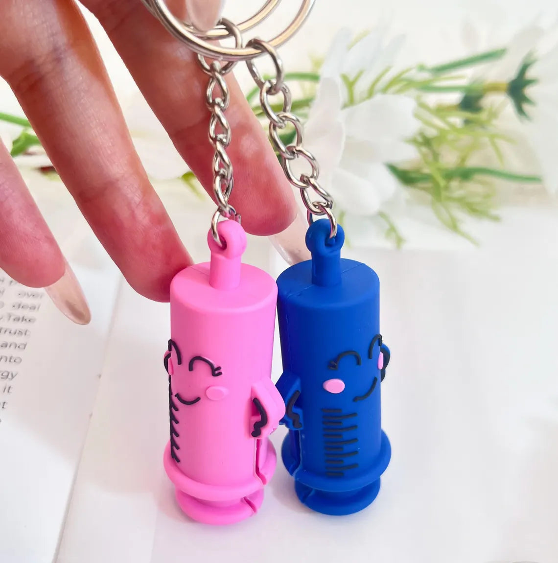 Personalized Ampoule Opener – Cute Gift for Nurse or Paramedic Keychain