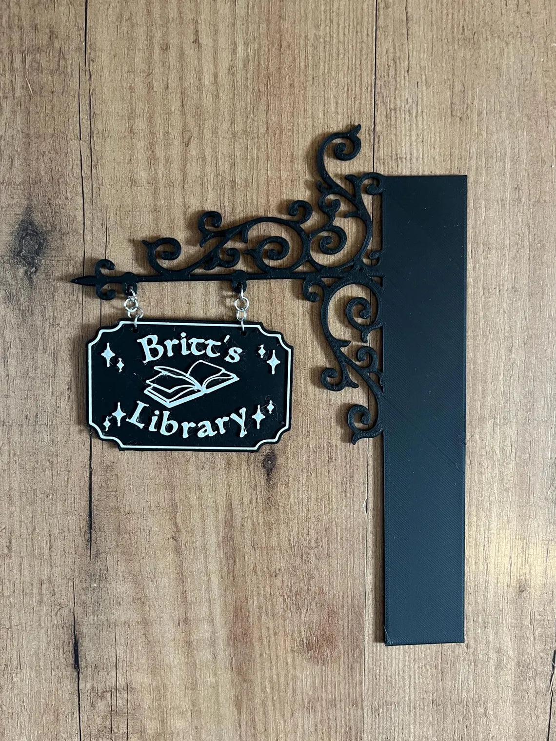 Custom Library Name Sign | 3D Printed Bookshelf Divider