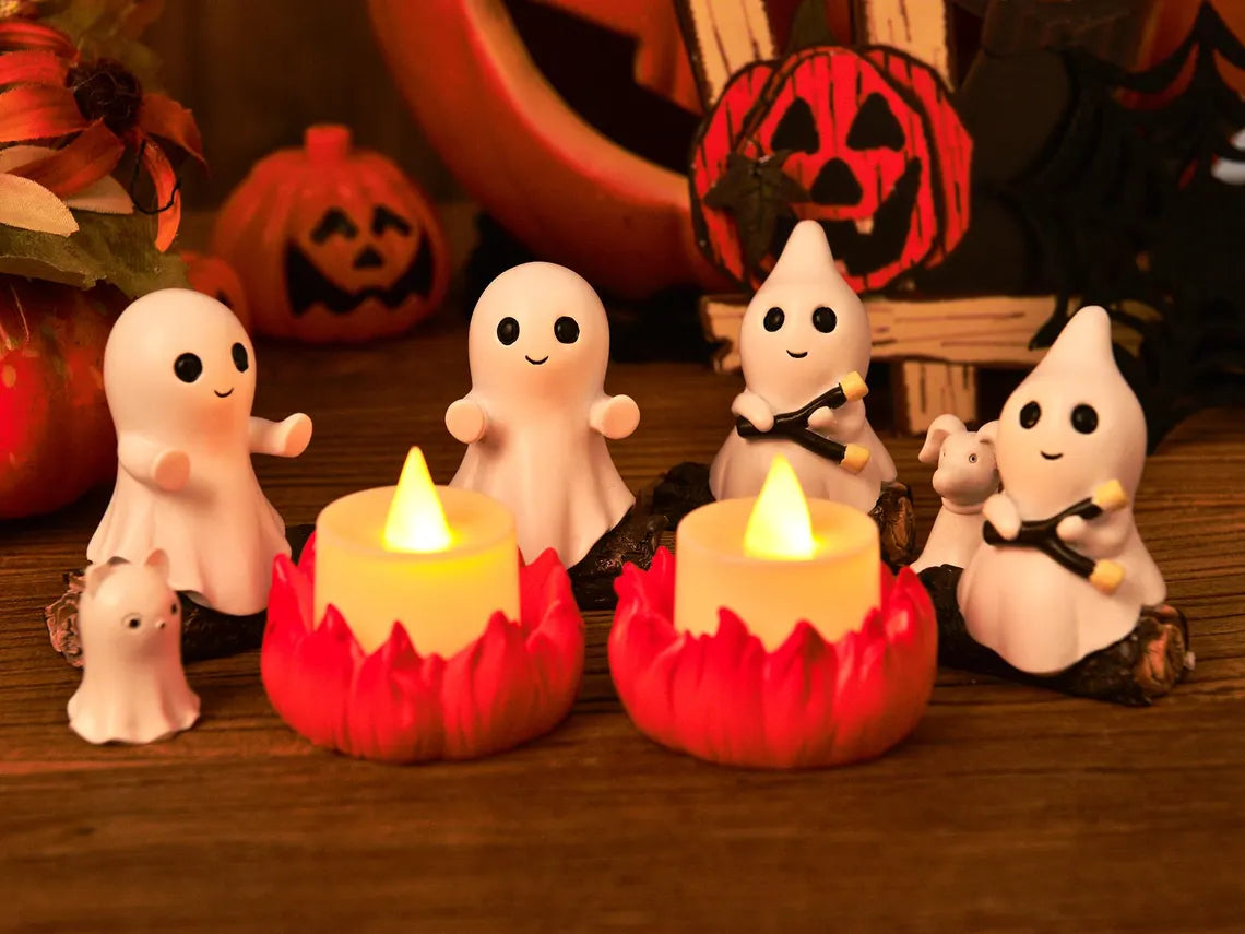 Ghost Campfire Gathering Figurine Set – Cute Halloween Decor