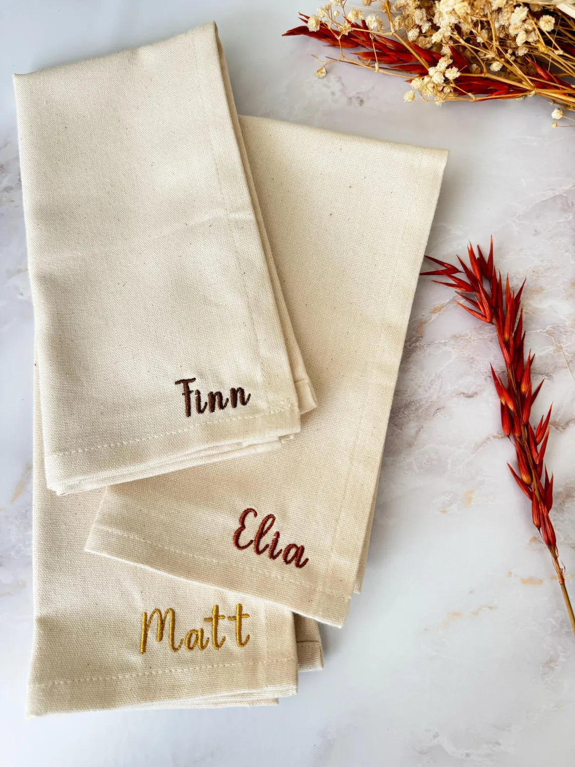 Personalisierte Festtagsserviette | Individuell bestickte Stoffserviette mit Namen für Weihnachten