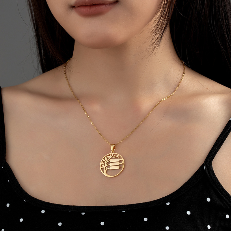 Tree of Life Necklace – Personalized Family Name Gift for Mom
