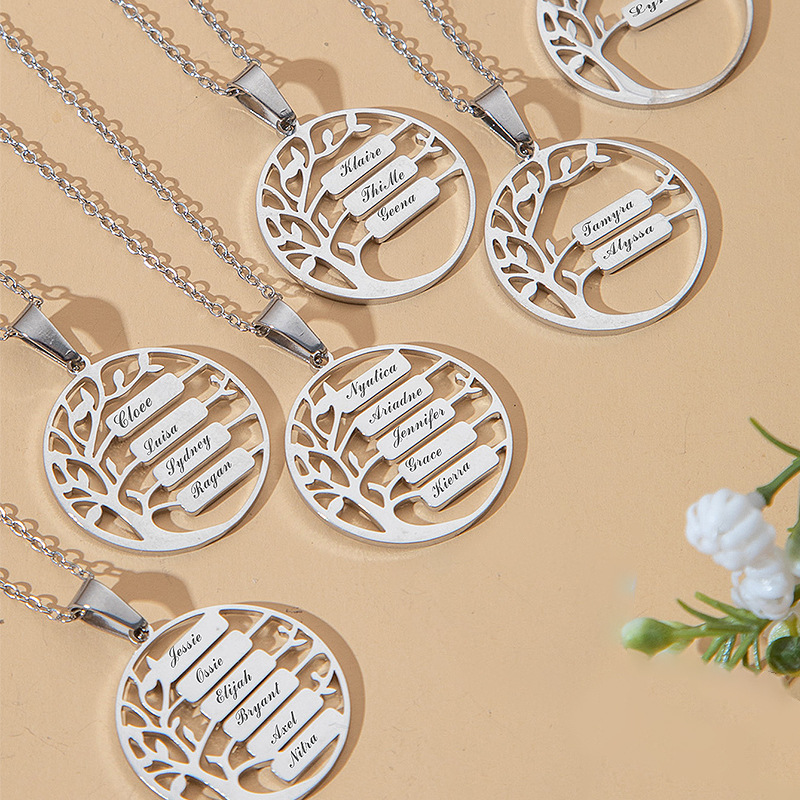 Tree of Life Necklace – Personalized Family Name Gift for Mom