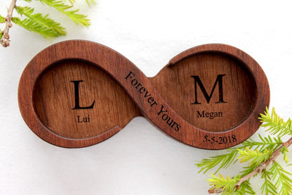 Personalized Infinity Ring Dish – Custom Wooden Ring Holder for Couples