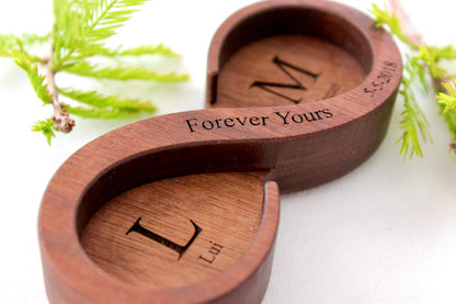 Personalized Infinity Ring Dish – Custom Wooden Ring Holder for Couples