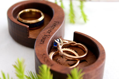 Personalized Infinity Ring Dish – Custom Wooden Ring Holder for Couples