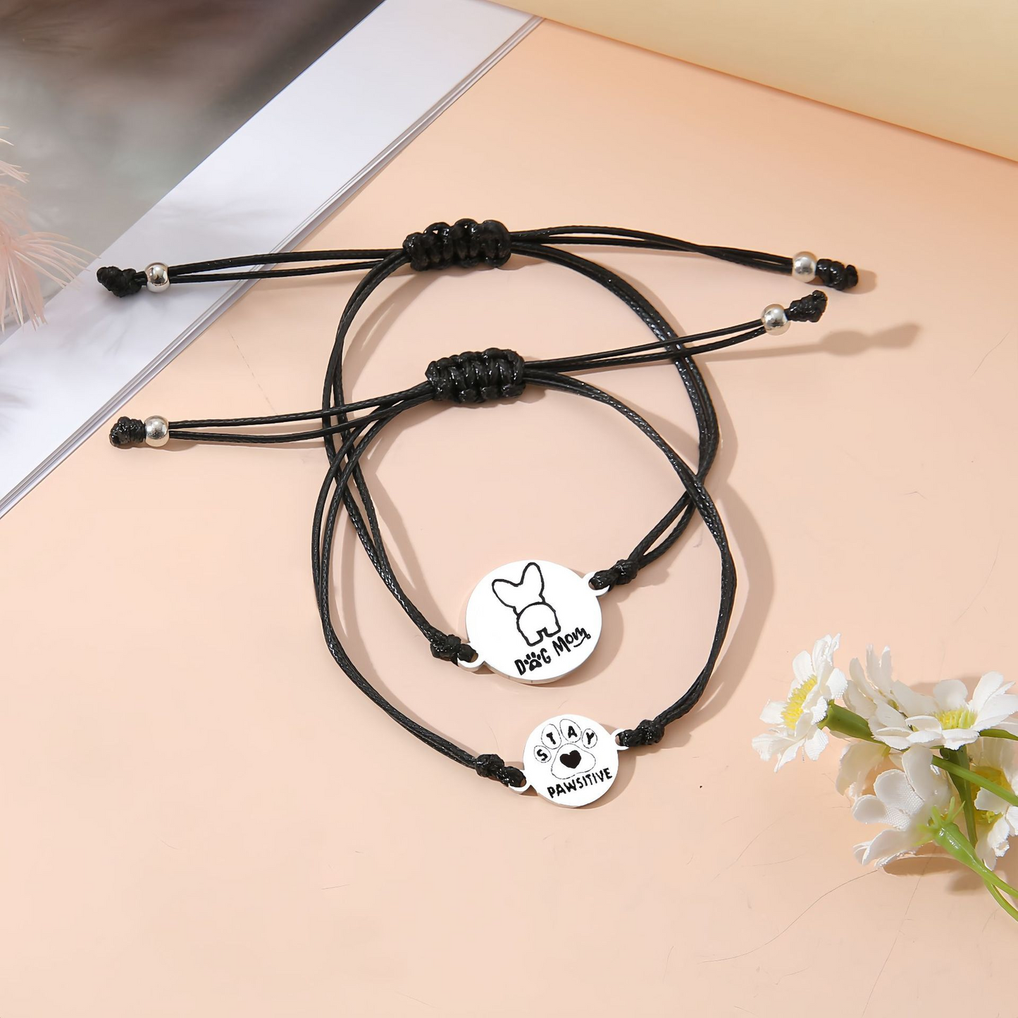 Personalized Dog Paw Bracelet – Adjustable Pet Mom Gift for Mothers
