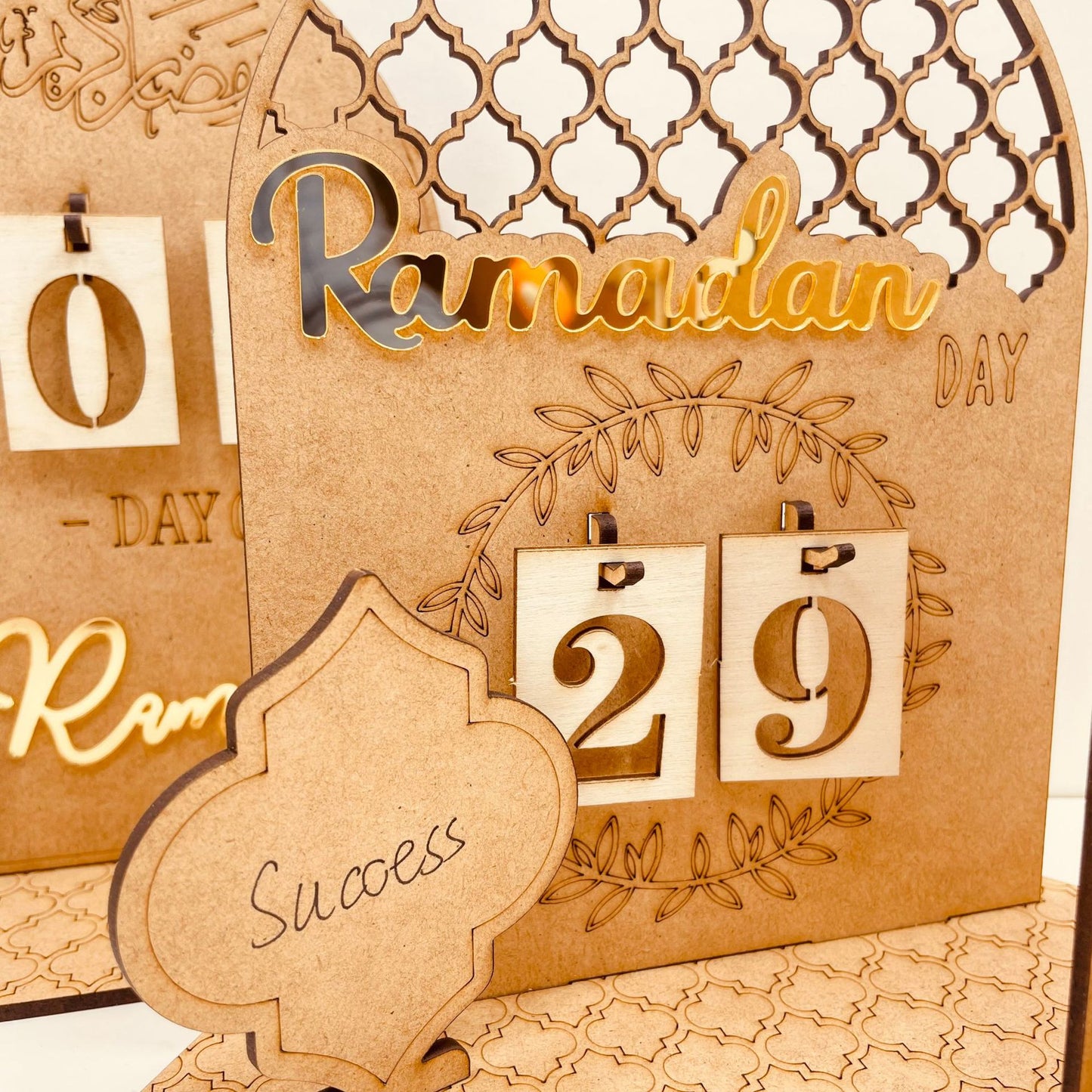 DIY Wooden Ramadan Countdown Calendar – Rustic Decor for Ramadan & Eid