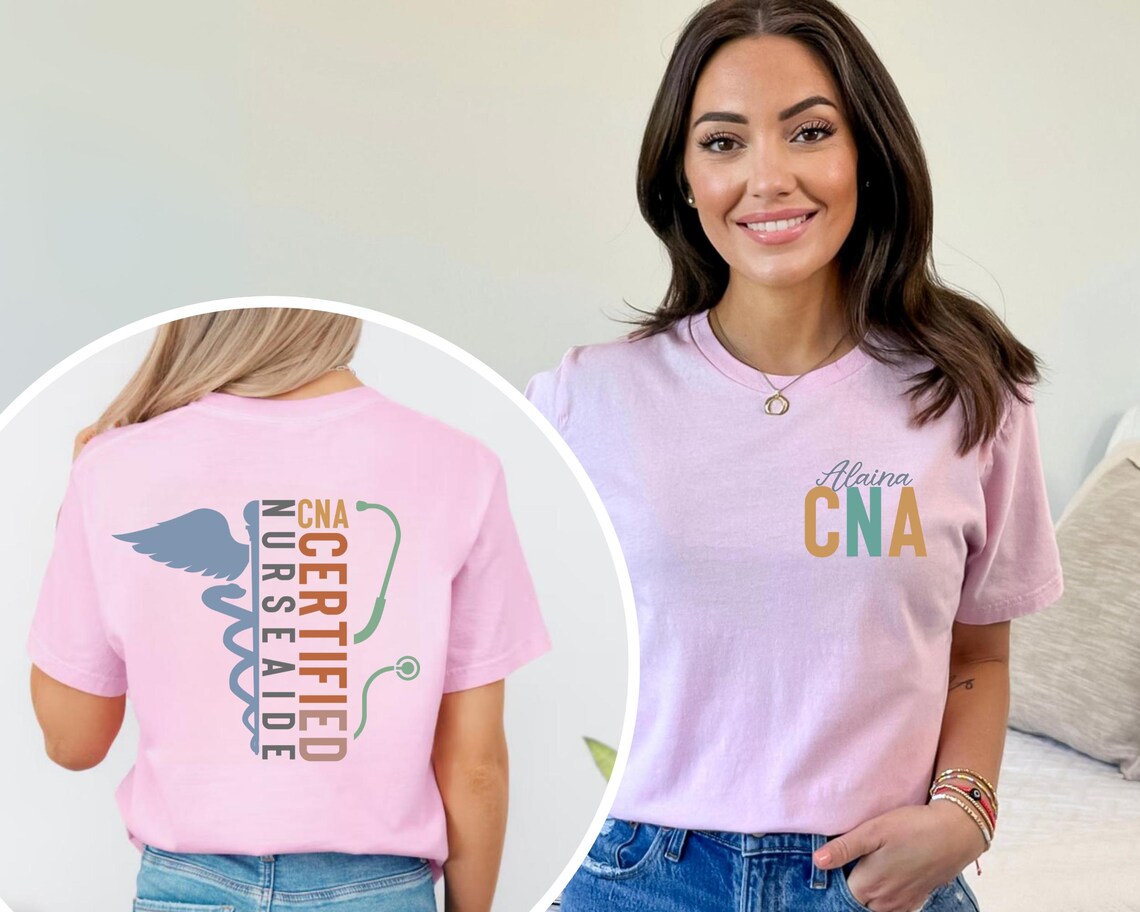 Personalisiertes Krankenschwester Shirt mit Namen – Personalisiertes RN CNA Geschenk Unisex T-Shirt