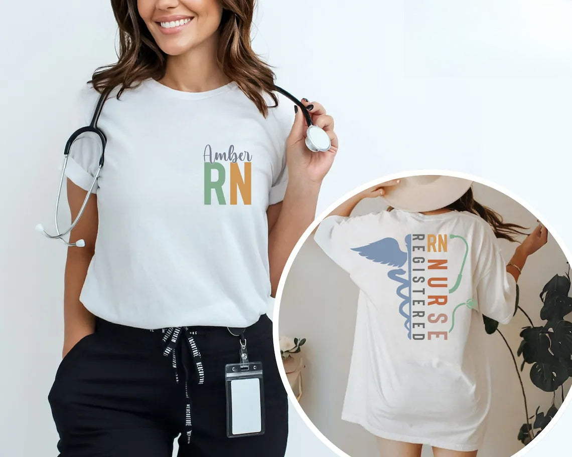 Personalisiertes Krankenschwester Shirt mit Namen – Personalisiertes RN CNA Geschenk Unisex T-Shirt