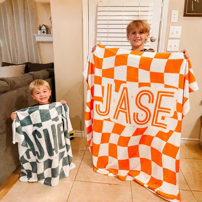 Personalized Checkerboard Blanket – Custom Name Sherpa & Flannel Throws