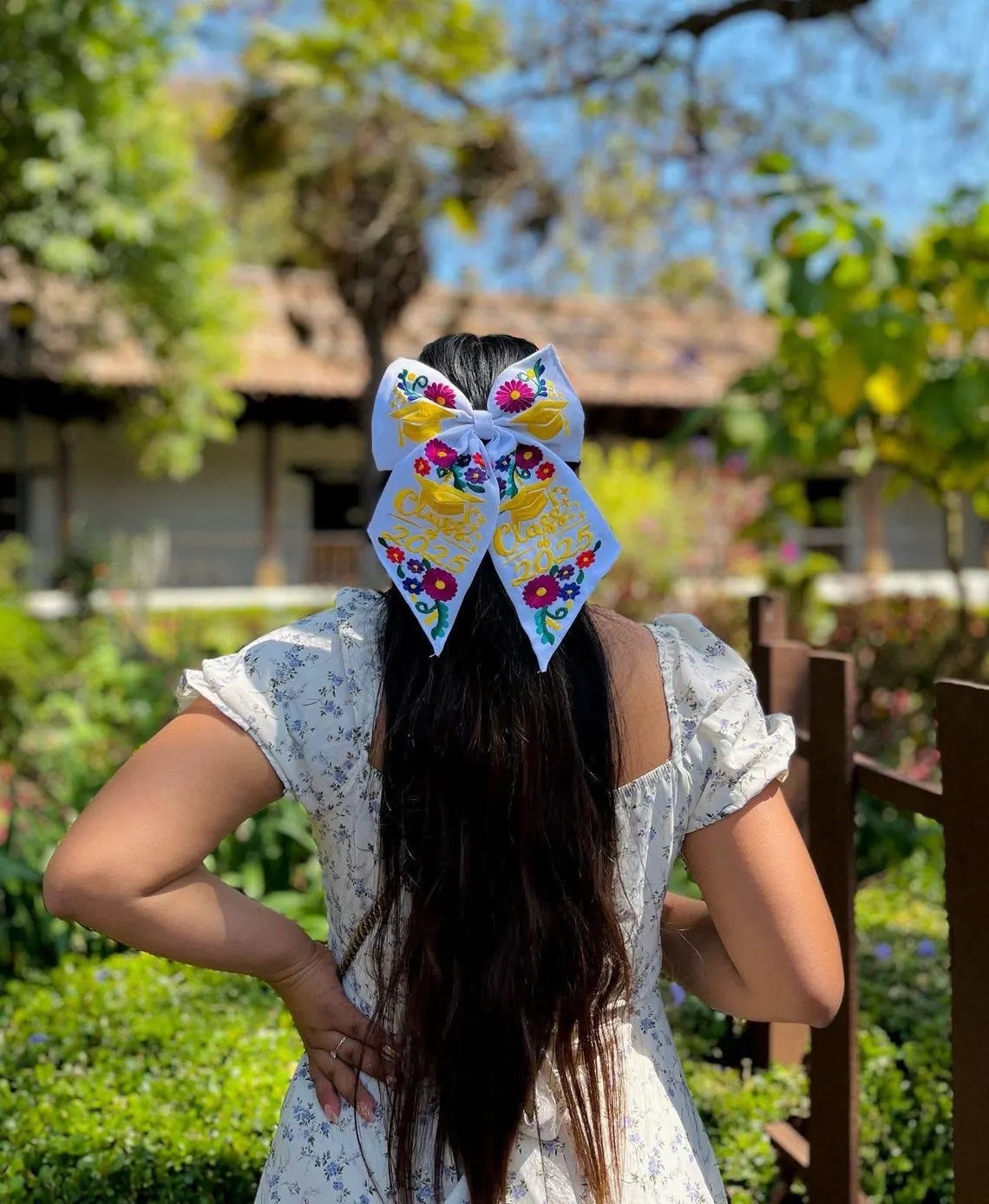 Mexican Graduation Embroidered "Class of 2025" Bow – Floral Design