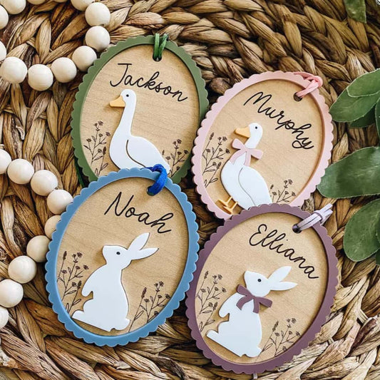 Individuell gestalteter Osterkorbanhänger – Personalisierter Namensanhänger für Hase oder Gans