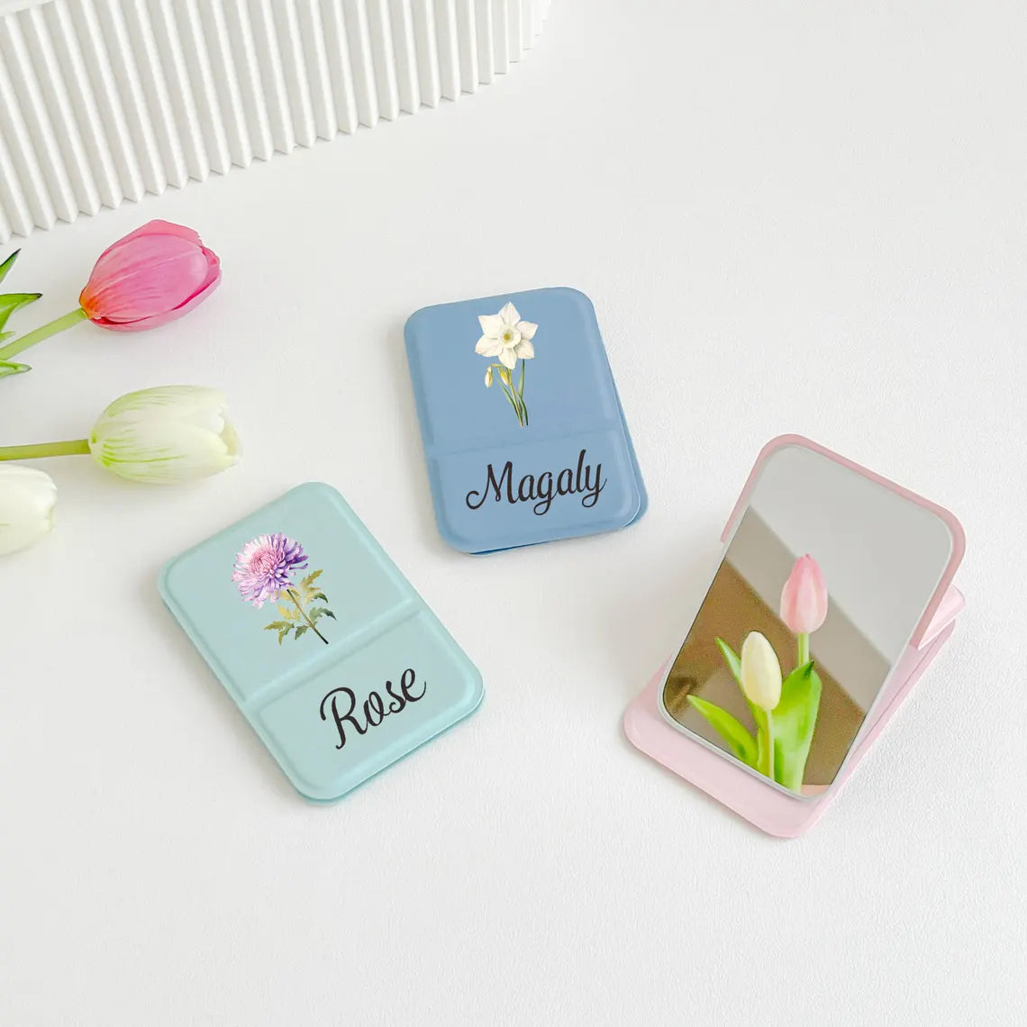 Personalized Birth Flower Compact Mirror – Custom Name Makeup Mirror