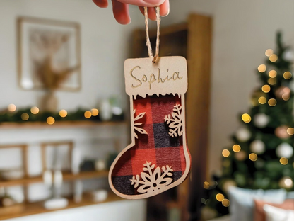 Décoration de Noël familiale personnalisée | Chaussette en bois personnalisée