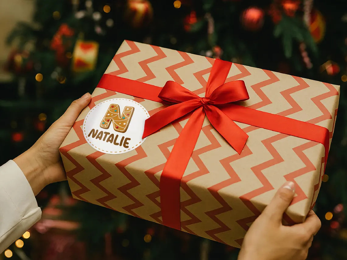 Étiquettes autocollantes rondes de Noël personnalisées | Étiquettes cadeaux avec le nom des enfants 2025