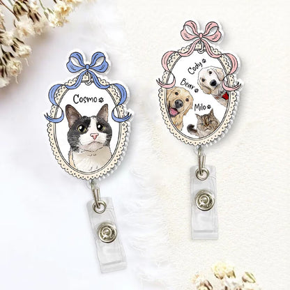 Custom Pet Portrait Badge Reel – Dog & Cat ID Holder for Pet Lovers