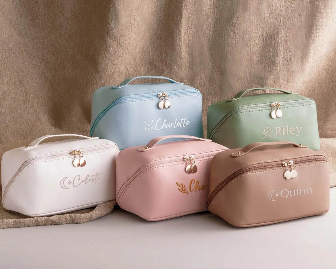 Personalisierte, bestickte Kosmetiktasche mit Namen – Geschenk für Brautjungfern