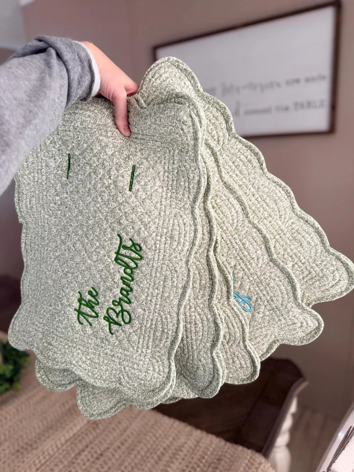 Personalized Casserole Dish Cover – Embroidered Quilted Gift