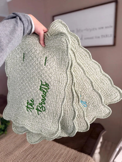 Personalized Casserole Dish Cover – Embroidered Quilted Gift