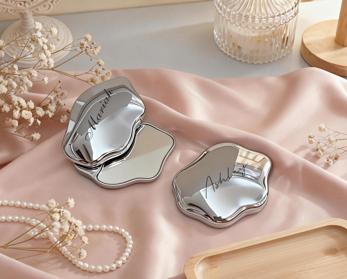 Personalisierter Kompaktspiegel – Geschenk für die Brautjungfer