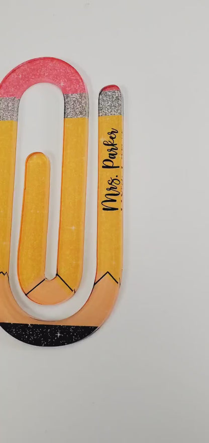 Custom Paperclip-Shaped Bookmark – Personalized Name Gift for Teachers